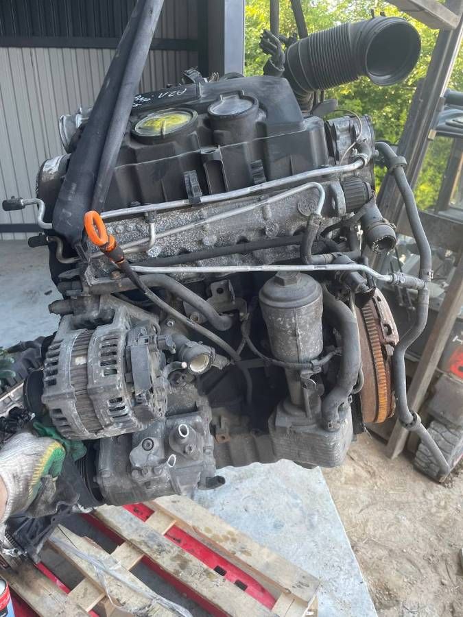 Двигатель BMP Volkswagen Passat B6 2.0 Дизель